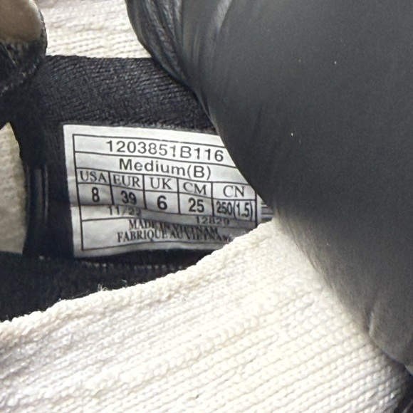 Brooks White and Black Athletic Shoes - Picture 9 of 9